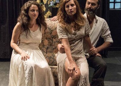 Pequeña voz. Festival de teatro hecho con poesía